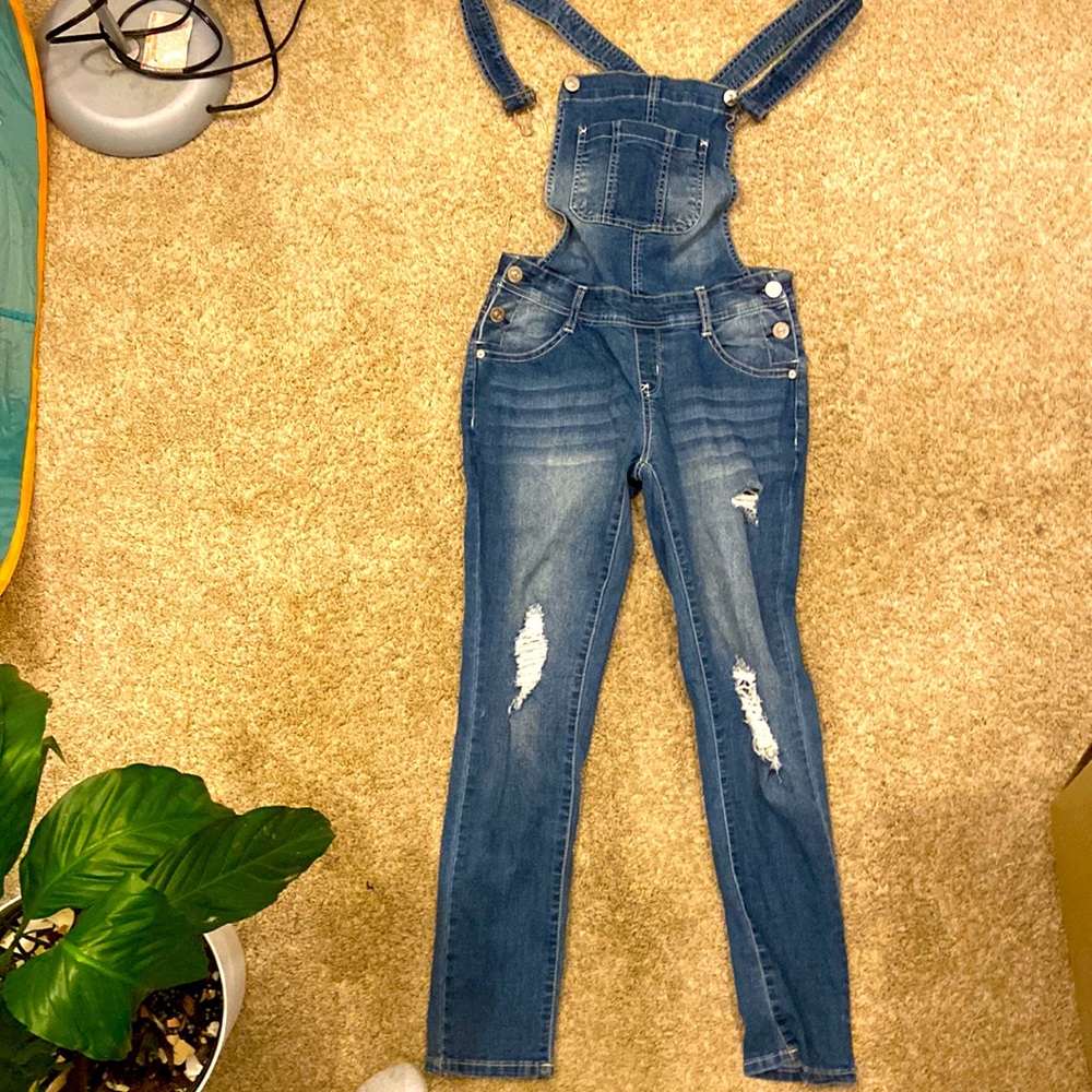 Juniors medium wash denim pant overalls